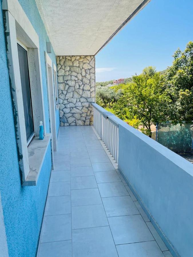 Apartmán Oaza Mira Tisno Exteriér fotografie