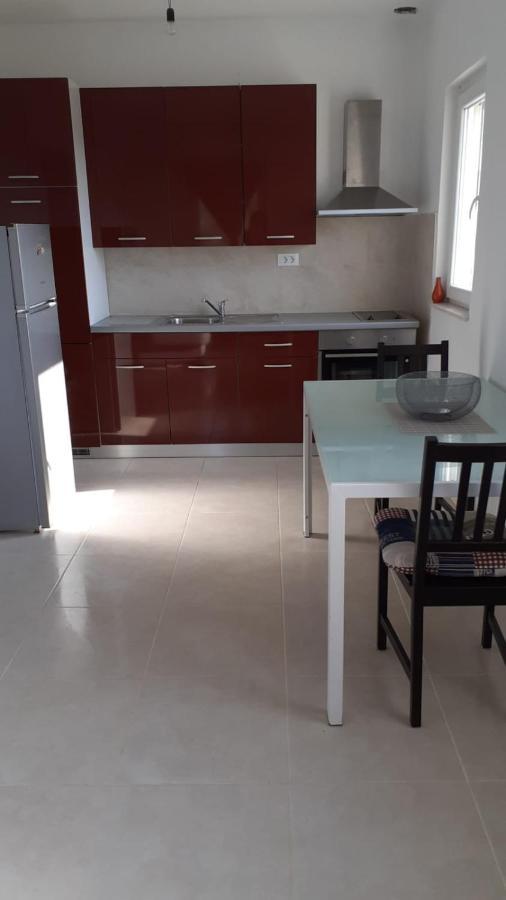Apartmán Oaza Mira Tisno Exteriér fotografie